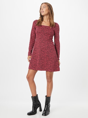 Dorothy Perkins Jurk in Roze: voorkant