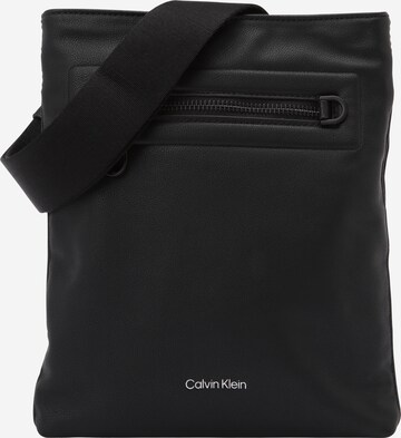 Calvin Klein Crossbody Bag in Black: front