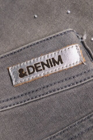 H&M Jeans in 29 x 32 in Grey