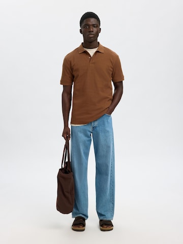 SELECTED HOMME Shirt in Brown