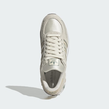 ADIDAS ORIGINALS - Zapatillas deportivas bajas 'La Trainer' en blanco