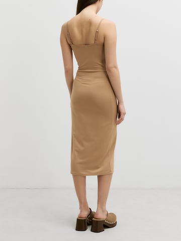 EDITED Dress 'Maxine' in Brown