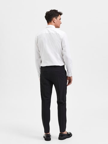 SELECTED HOMME - Slimfit Pantalón de pinzas 'ELON' en negro