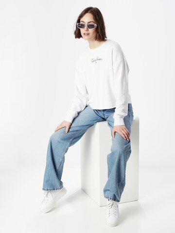 Sweat-shirt Tommy Jeans en blanc