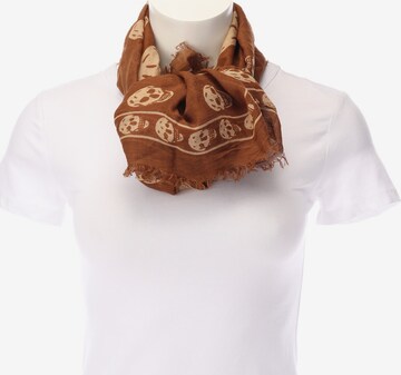 Alexander McQueen Scarf & Wrap in One size in Brown: front