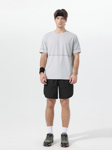 YOUTHUP Performance Shirt in Grey