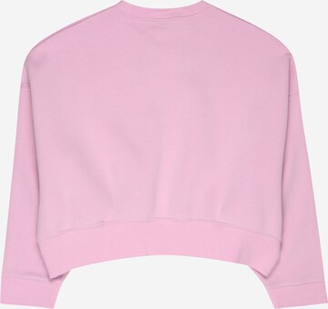 Nike Sportswear Sweatshirt in Pink