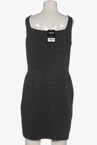 KAPALUA Dress in S in Grey