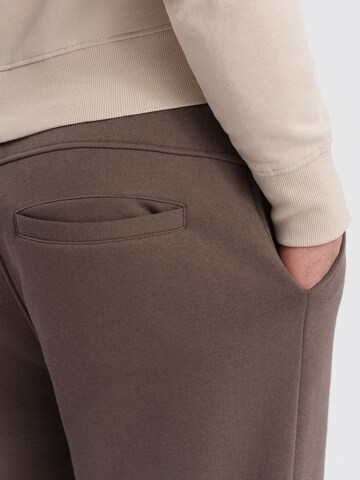 Effilé Pantalon Ombre en marron