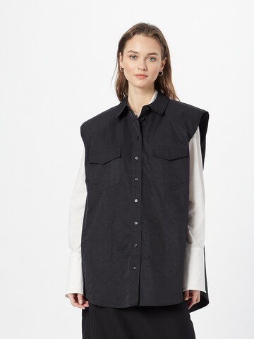 Gilet 'Shot' Oval Square en noir : devant