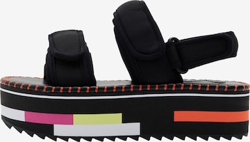 Desigual - Sandalias 'Rainbow' en negro: frente