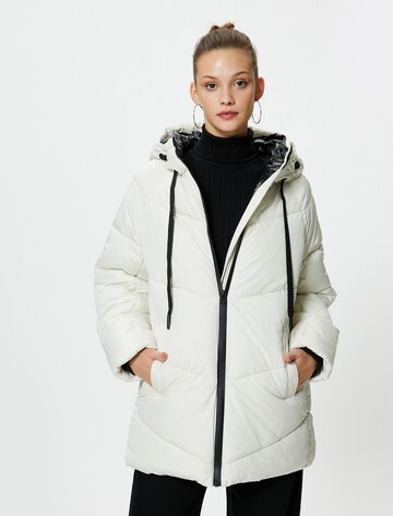 Koton Winterjas in Wit: voorkant