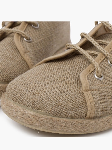 Scarpa bassa di Pisamonas in beige