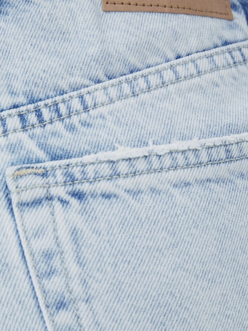 Bershka Regular Jeans in Blau