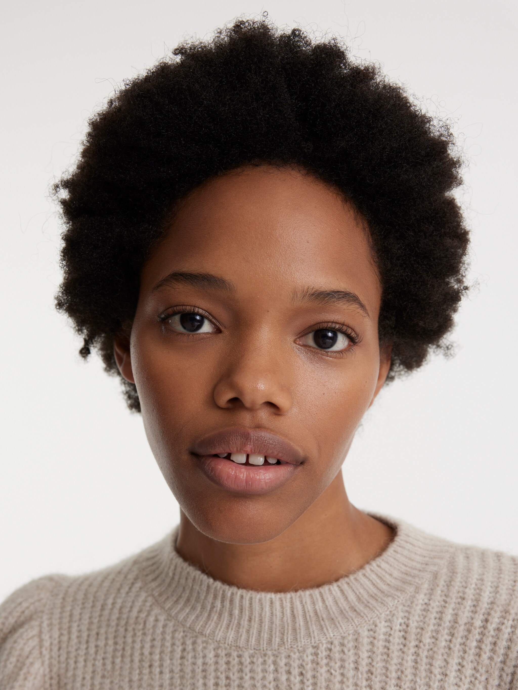 EDITED Producten Trui 'Sue' Beige