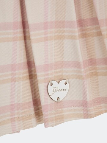 GUESS Rock in Pink