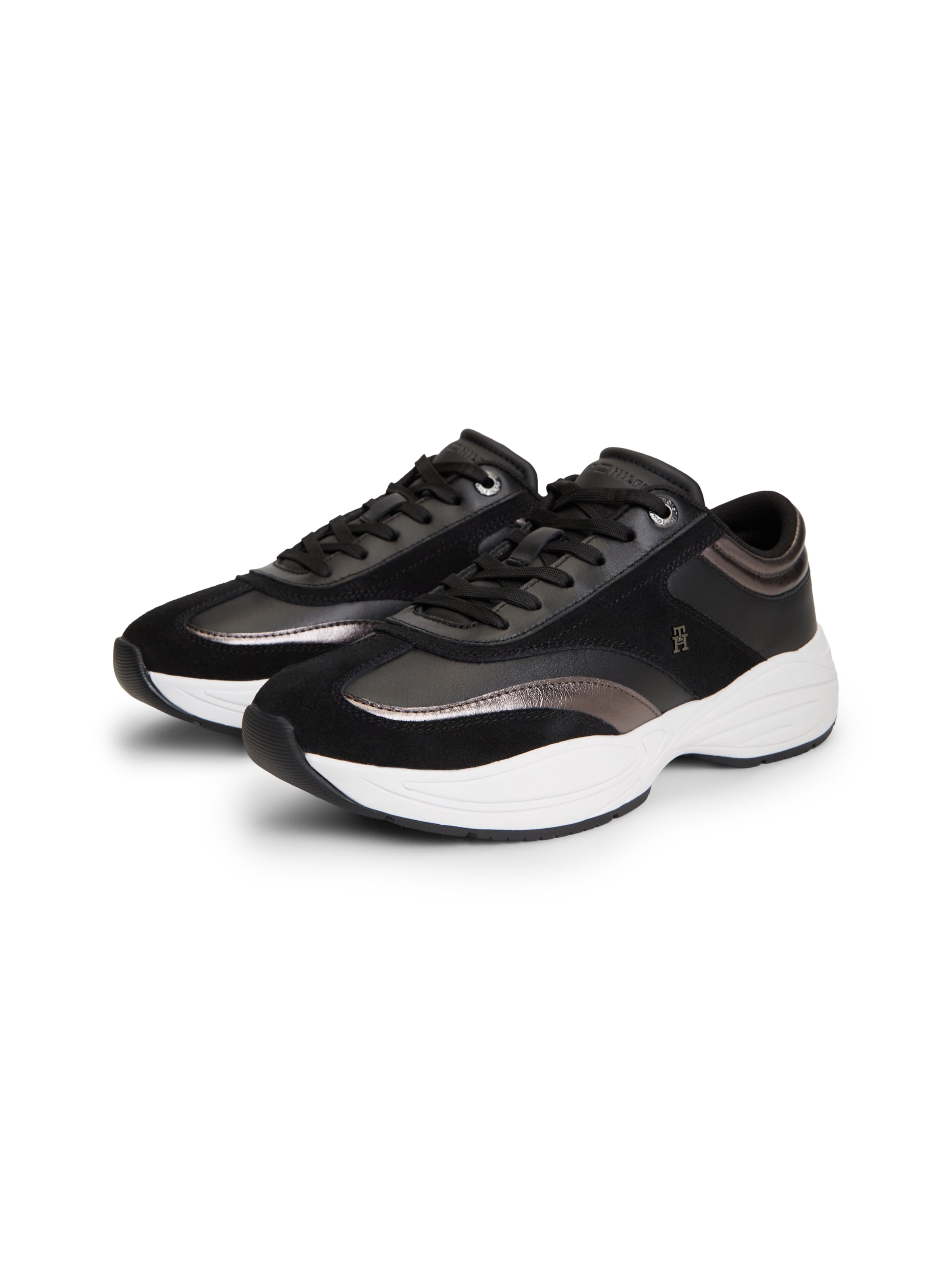 TOMMY HILFIGER Sneakersy niskie w kolorze czarny