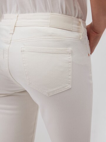 Mavi Skinny Jeans 'Adriana' in Weiß
