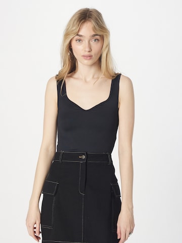 Top de la Abercrombie & Fitch pe negru: față