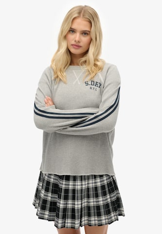T-shirt Superdry en gris : devant
