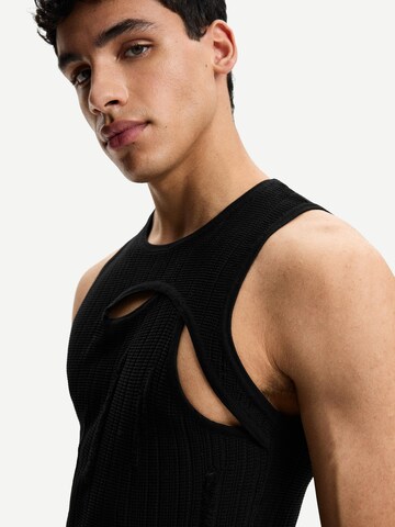 T-Shirt Bershka en noir