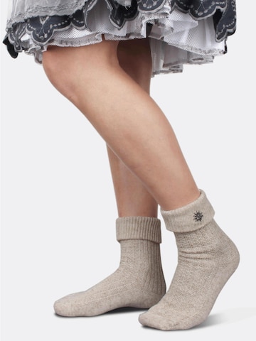 normani - Calcetines tradicionales en beige: frente