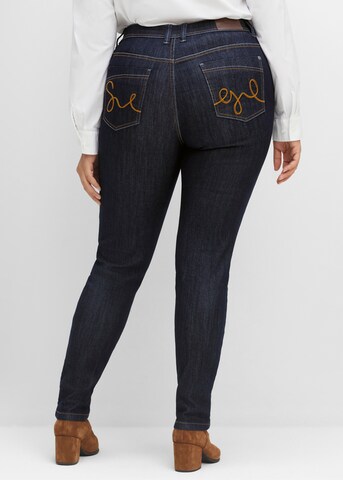 SHEEGO Regular Дънки в синьо