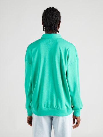 GAP Sweatshirt in Green