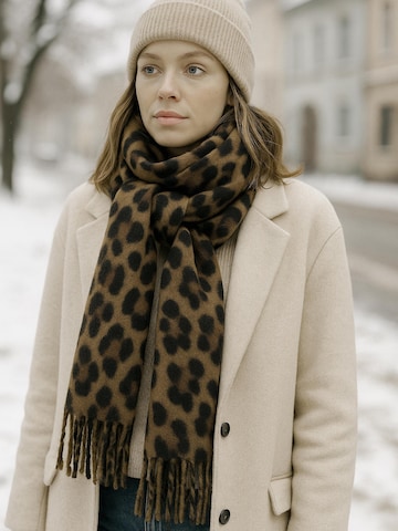 COLLEZIONE ALESSANDRO Scarf 'Leopardo' in Brown: front