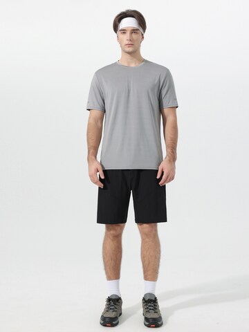 YOUTHUP Performance Shirt 'Kühlschicht' in Grey
