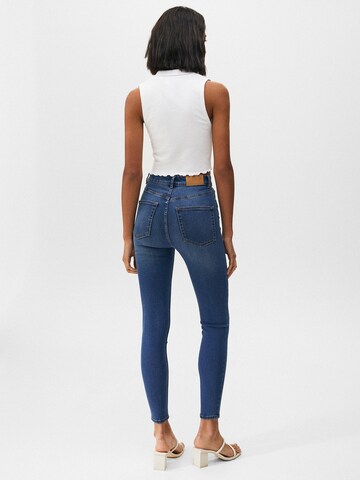 Pull&Bear Skinny Jeans in Blau