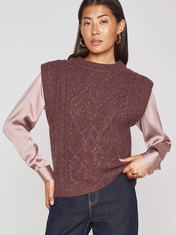 Pullover 'Balkis' di Maison 123 in marrone: frontale