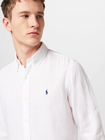 Polo Ralph Lauren Средняя посадка Рубашка в Белый