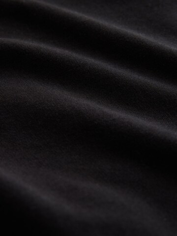 Tricou de la Next pe negru