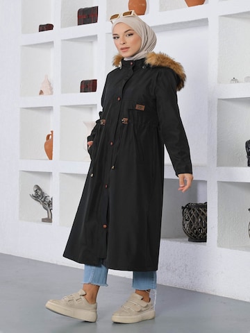 MODAMIHRAM Winter jacket in Black: front