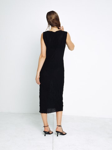 Abito 'Jane' di ABOUT YOU x Toni Garrn in nero