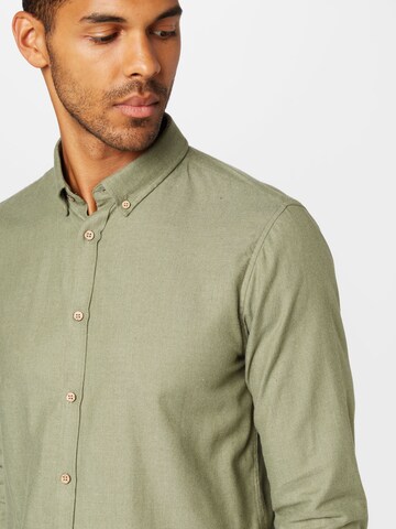 Coupe regular Chemise 'Pete' !Solid en vert