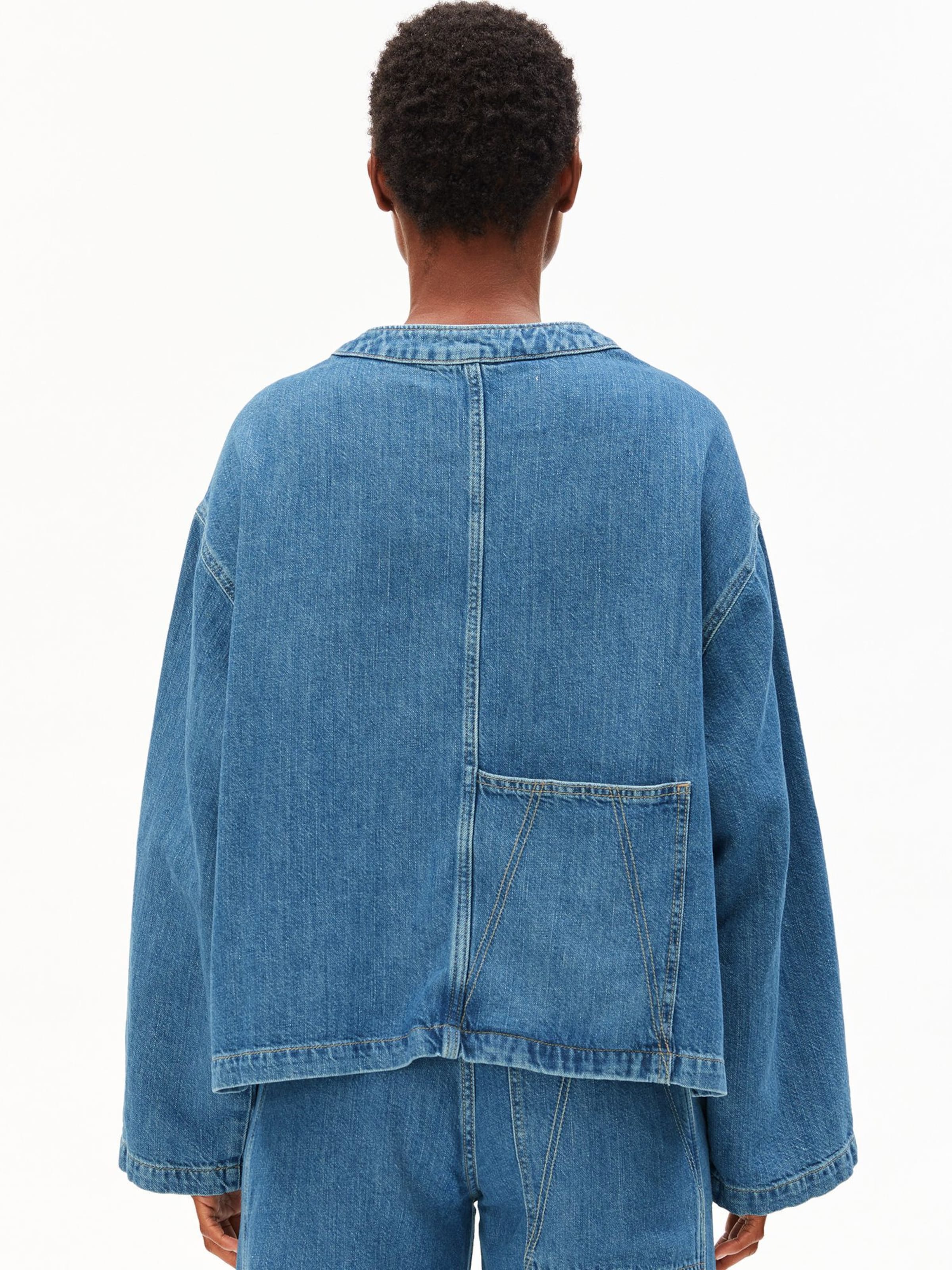 ARMEDANGELS Between-season jacket in Blue: front
