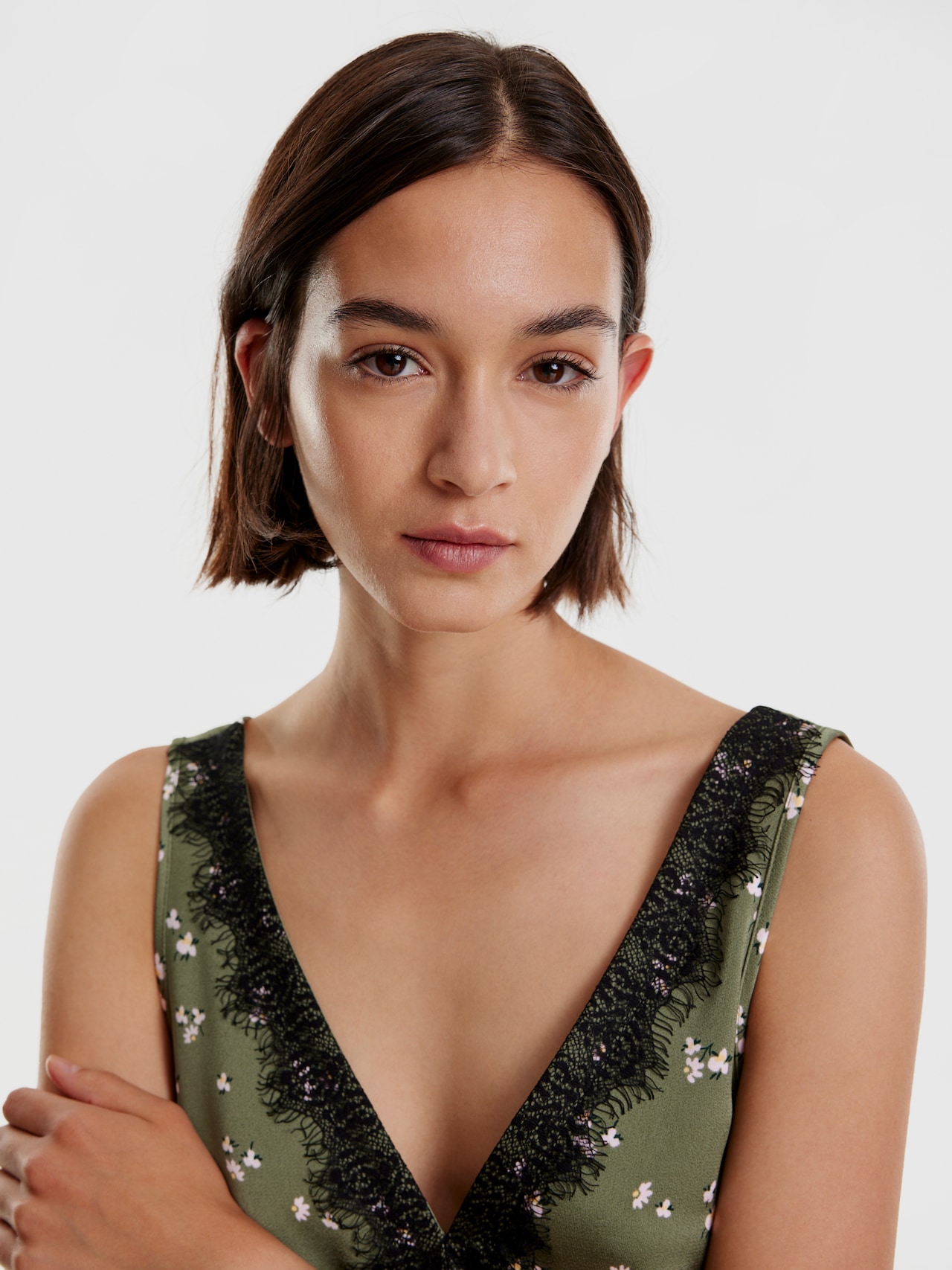 EDITED Produkte Kleid 'Kiri' khaki