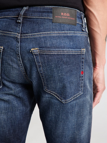 Regular Jean 'RDDRoyal' R.D.D. ROYAL DENIM DIVISION en bleu