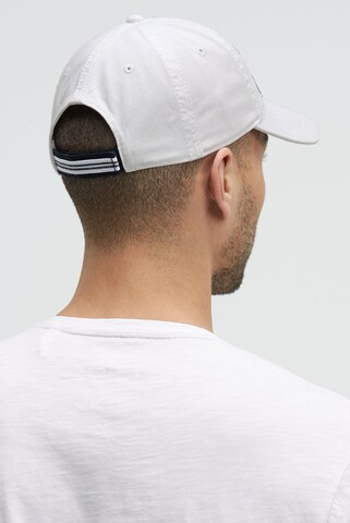 CAMP DAVID Athletic Cap in White: front