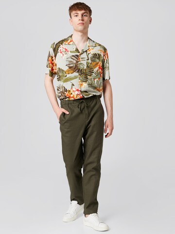 ABOUT YOU x Alvaro Soler Regular Pants 'Ricardo' in Green