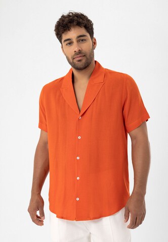 Comfort fit Camicia di Dandalo in arancione: frontale