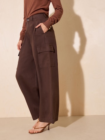 Wide Leg Jean à pince Friends Like These en marron