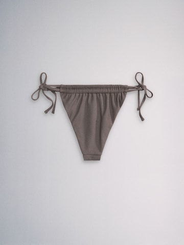 The Set Triangle Bikini in Brown