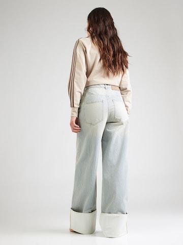 ADIDAS ORIGINALS Široke hlačnice Kavbojke | modra barva