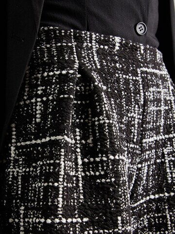 regular Pantaloni 'May' di ABOUT YOU in nero