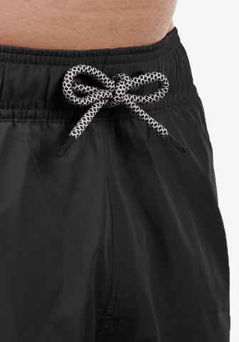 BLEND Shorts 'Balderian' in Schwarz