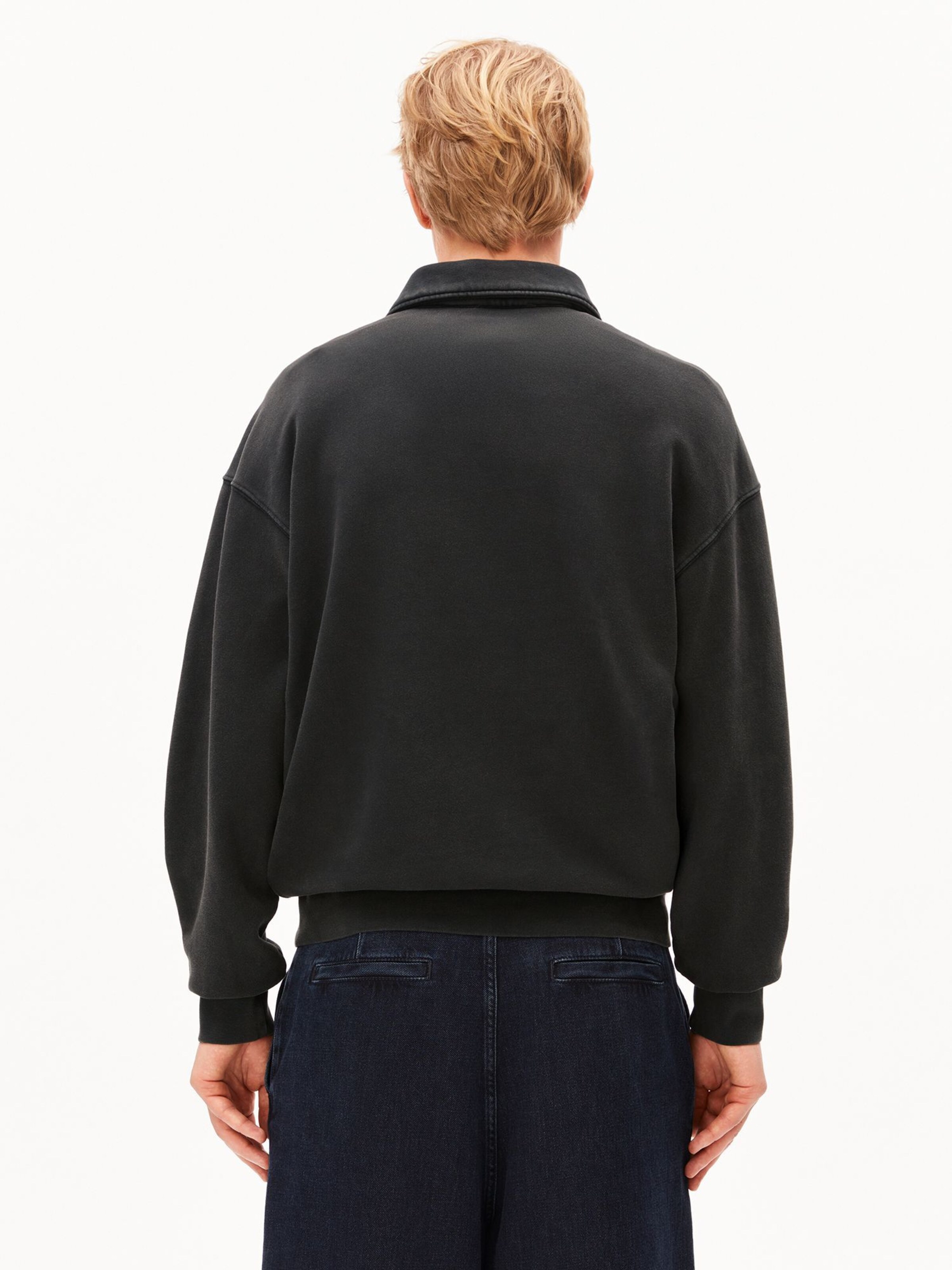 Pull-over ARMEDANGELS en noir : devant