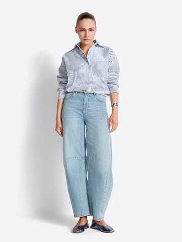 Rich & Royal Regular Jeans in Blue: front